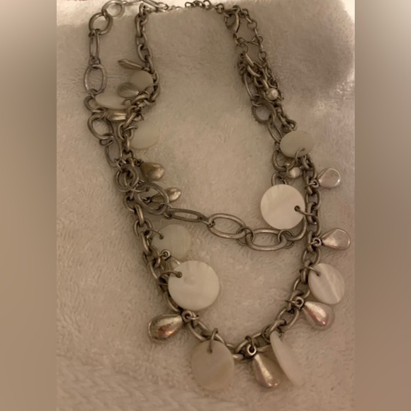#J959  Premier Designs WHITE LINEN Mother of Pearl & Silver-tone Double Necklace - Picture 2 of 5